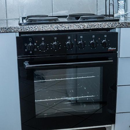 Henry George Guest House Претория Экстерьер фото