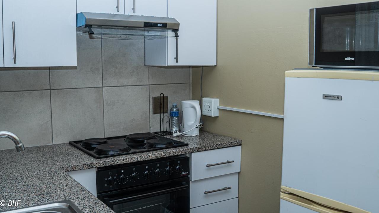 Henry George Guest House Претория Экстерьер фото