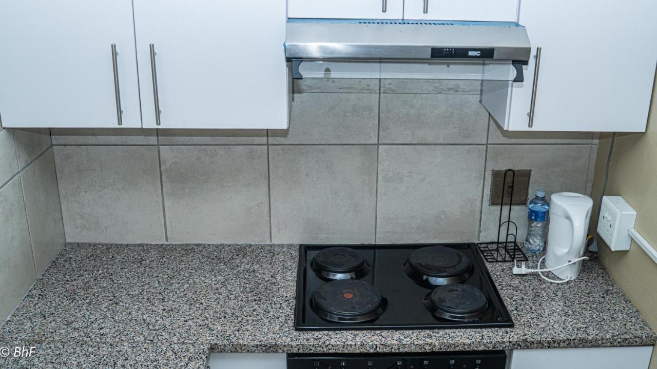 Henry George Guest House Претория Экстерьер фото