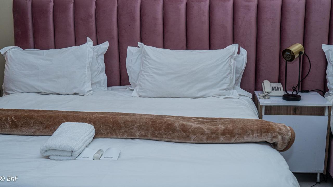 Henry George Guest House Претория Экстерьер фото