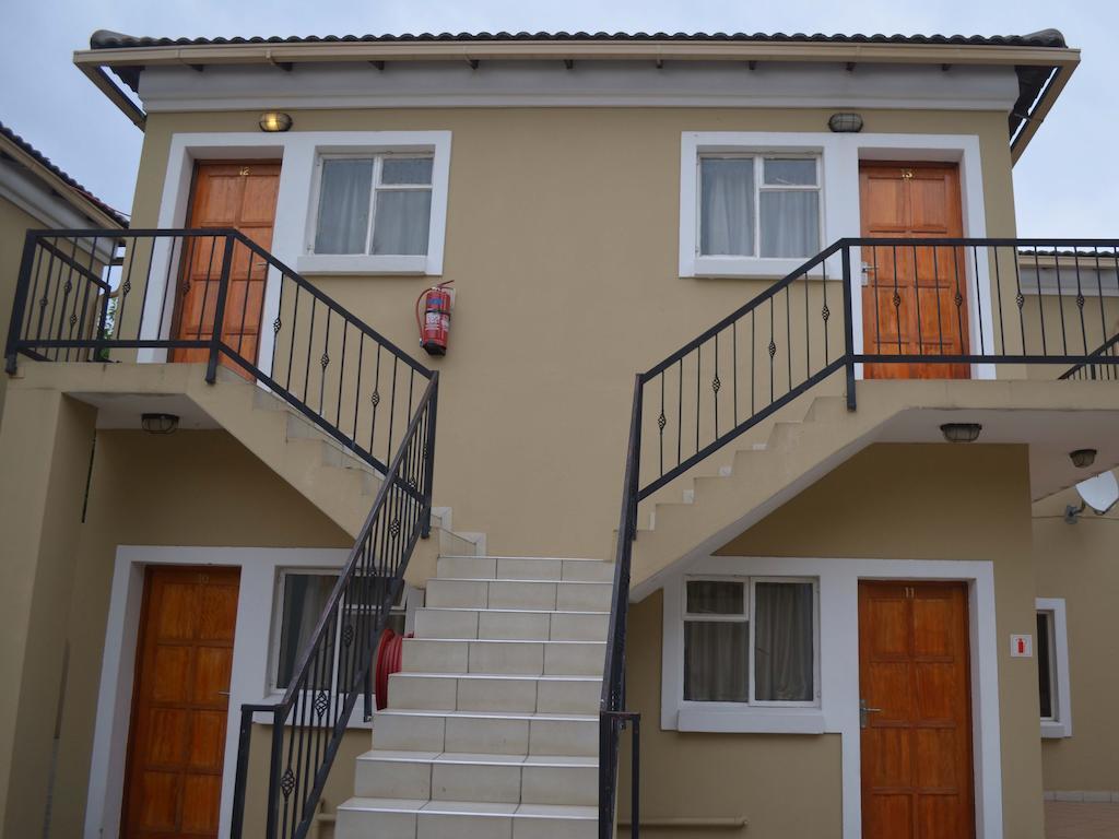 Henry George Guest House Претория Экстерьер фото